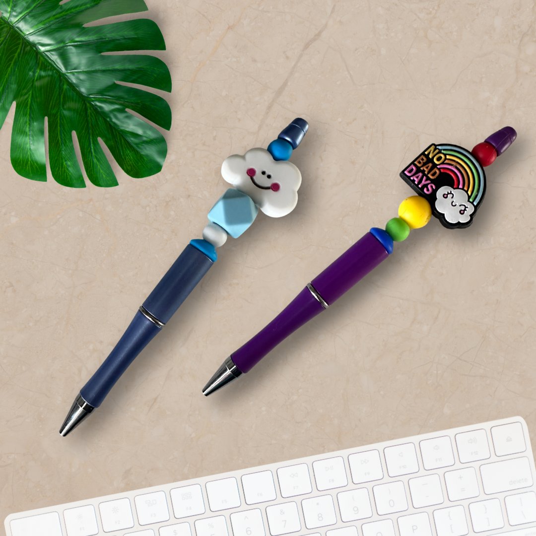 Beaded pens with focal beads